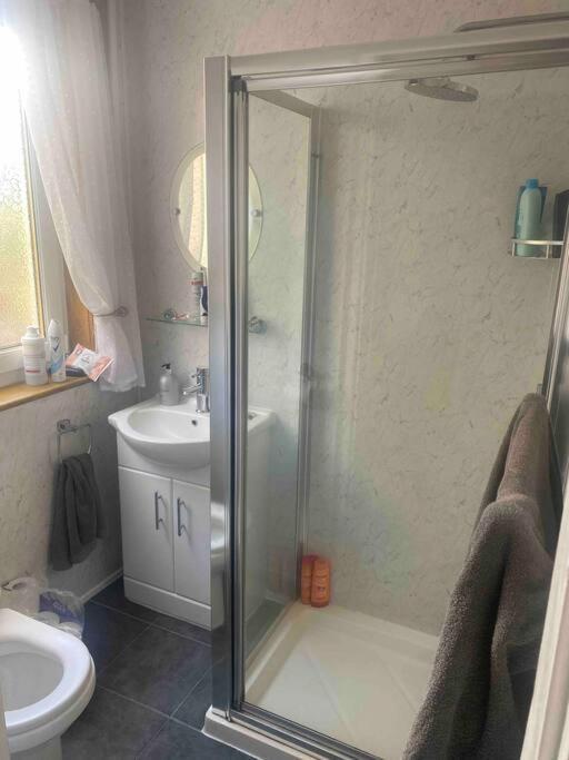 Lovely 2 Bedroom With Private Garden Edinburgh Bagian luar foto