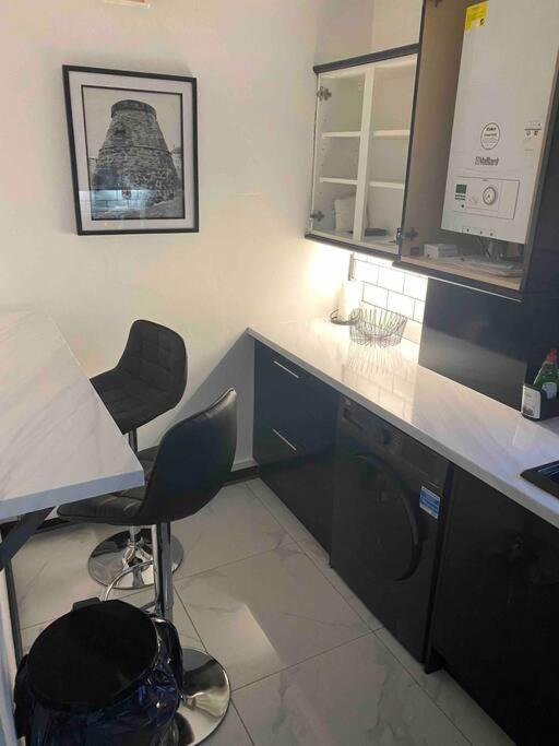 Lovely 2 Bedroom With Private Garden Edinburgh Bagian luar foto